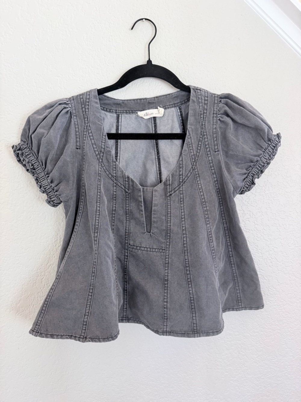 Millibon Laney relaxed blouse in black